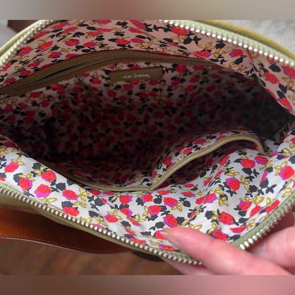 Vera Bradley Women's Green Leather Carson Shoulder Bag/Crossbody Purse - Picture 7 of 8